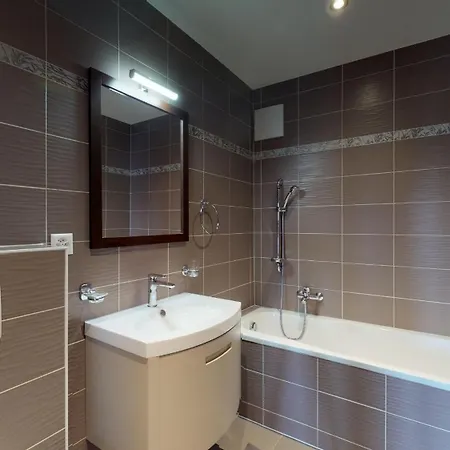Hauts De Hv1 002 - Sauna 6 Per